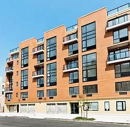 125 Lexington Avenue in Bedford-Stuyvesant
