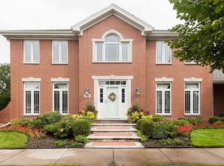 1100 Belleplaine Ave, Park Ridge, IL 60068