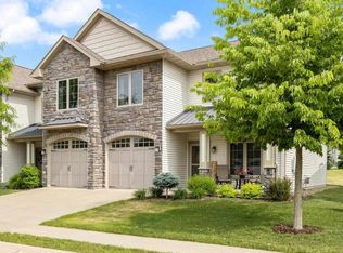 1549 Cedar Vista Ln, North Liberty, IA 52317