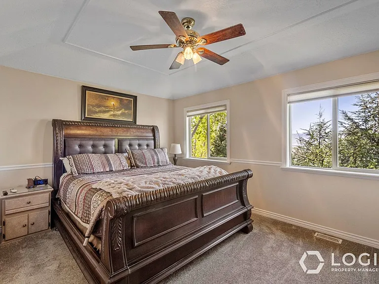 9223 Silver Lake Dr — Photo 21
