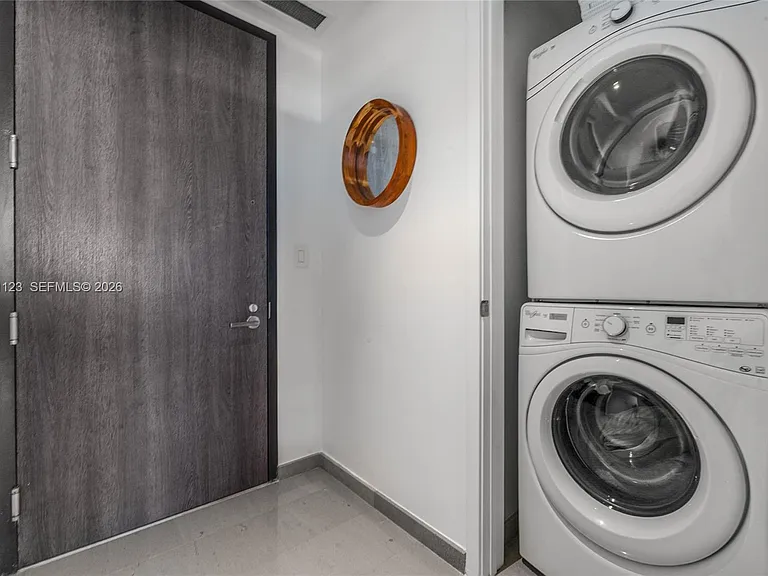 88 SW 7th St #3208 — Photo 12