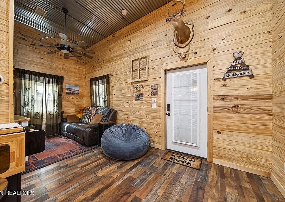 10th image of this home