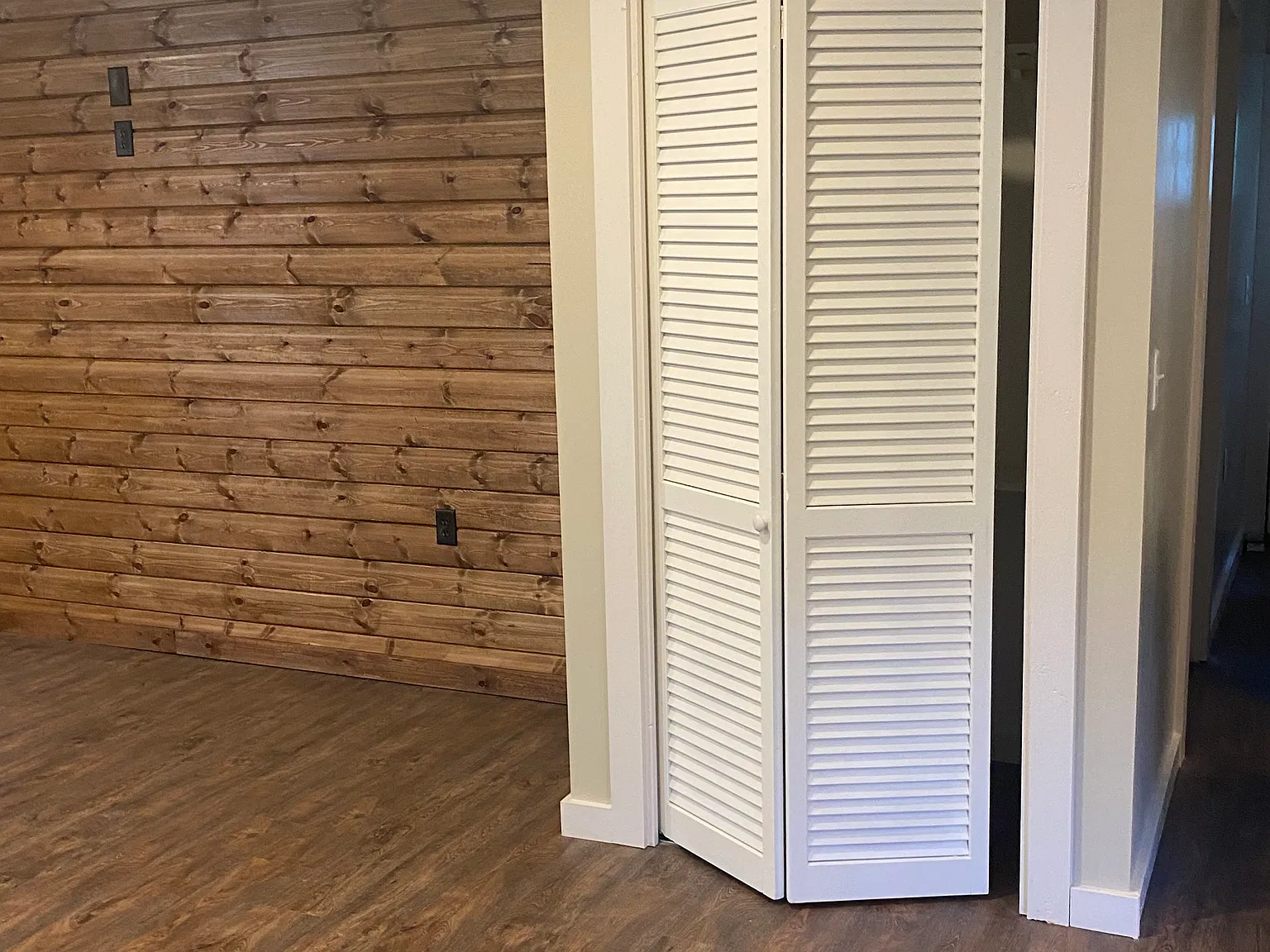 2 bed, 1200 sqft, $1,100 — Photo 4