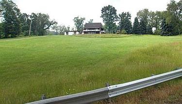 1st image of 4261 Fairview Dr