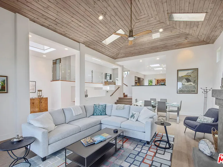 1312 Shoreline Dr — Photo 10