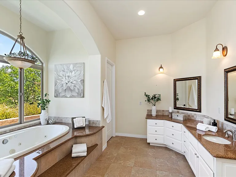 37605 Via De Los Arboles — Photo 23