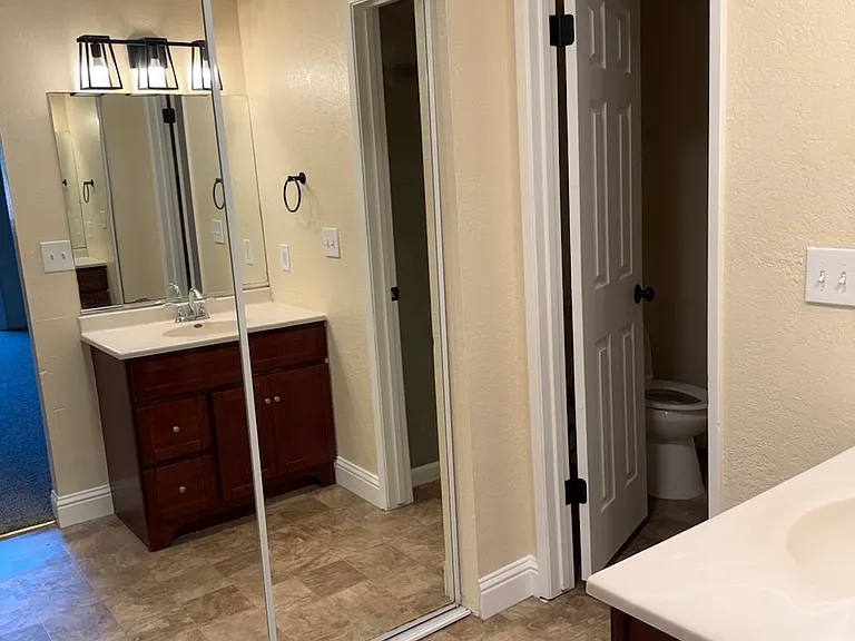 6368 Porterfield Ct — Photo 5