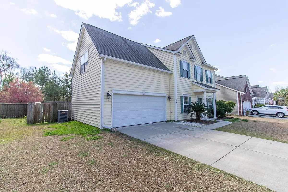 Building Photo - 113 Carolinian Dr