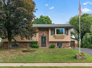 802 Charlotte Dr, Anoka, MN 55303