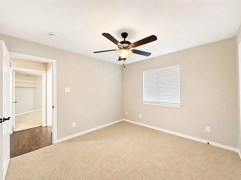 1823 Strongs Ct — Photo 35