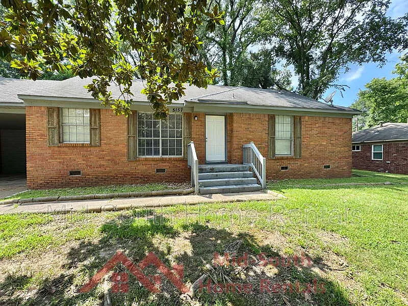 3 bed, 2.5 bath, 1906 sqft, $1,250 — Photo 2