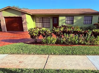 8510 NW 8th St, Hollywood, FL 33024