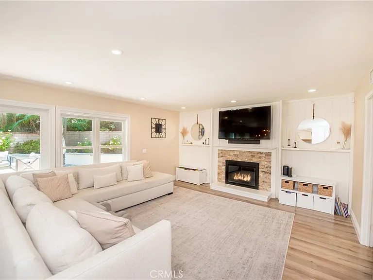 270 S Riverwood Cir — Photo 10