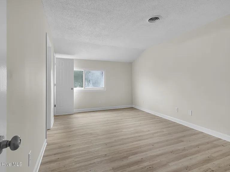 125 Pirates Rd #7 — Photo 11