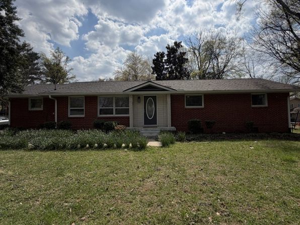 1011 Elliott Dr