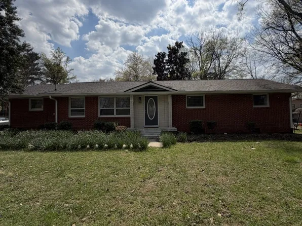 1011 Elliott Dr, Murfreesboro, TN 37129