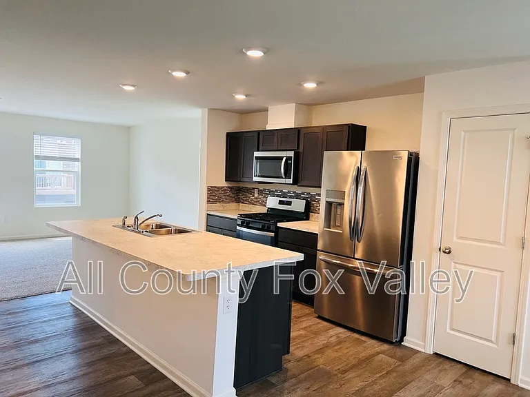 1480 Yosemite Way — Photo 18