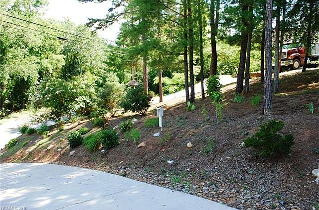 1st image of 19 Cowan Cove Rd