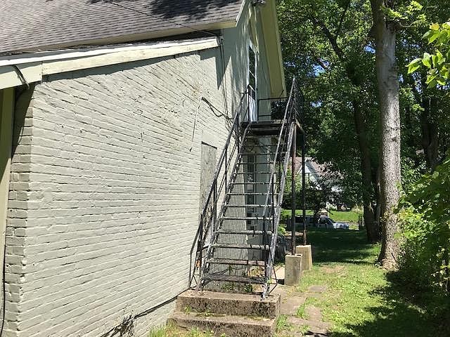 2nd image of 321 S Yellow Springs St