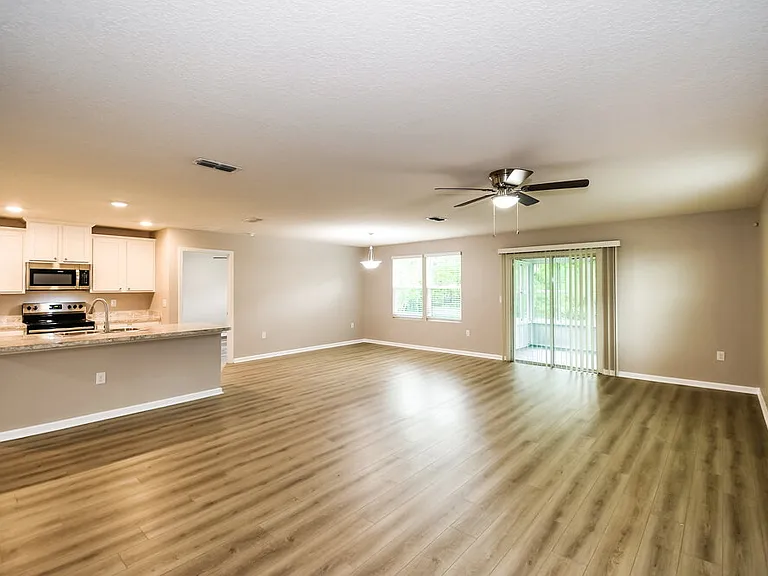 3507 Twin Falls Dr — Photo 3