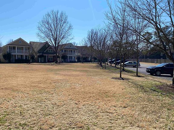 2nd image of 1306 Isle Pointe Dr