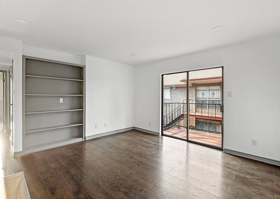 Woodforest Condominiums Houston, TX Zillow