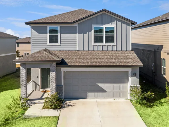 2239 Bear Peak Rd, Minneola, FL 34715