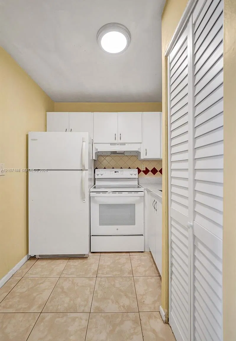 Coral Springs Lakes — Photo 4