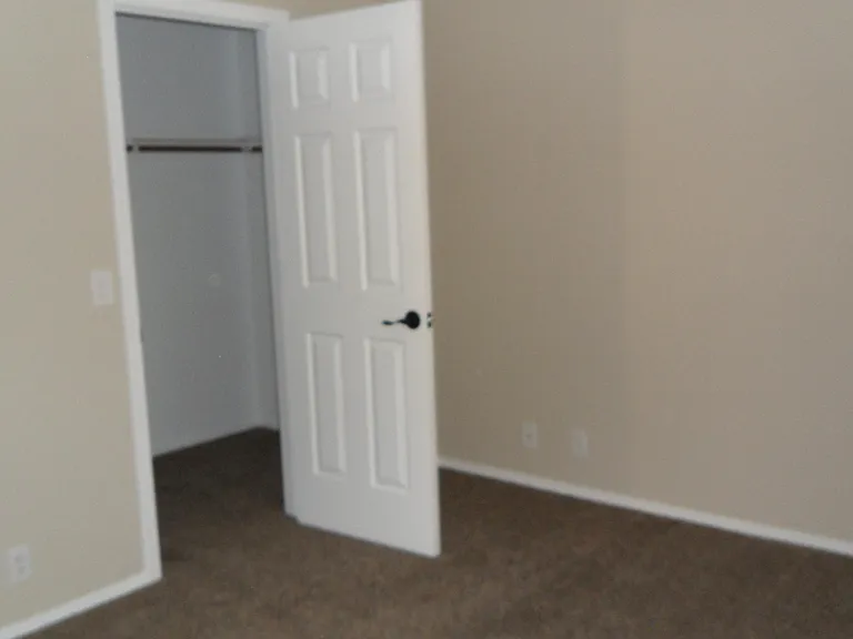 9008 W Quail Ave — Photo 20