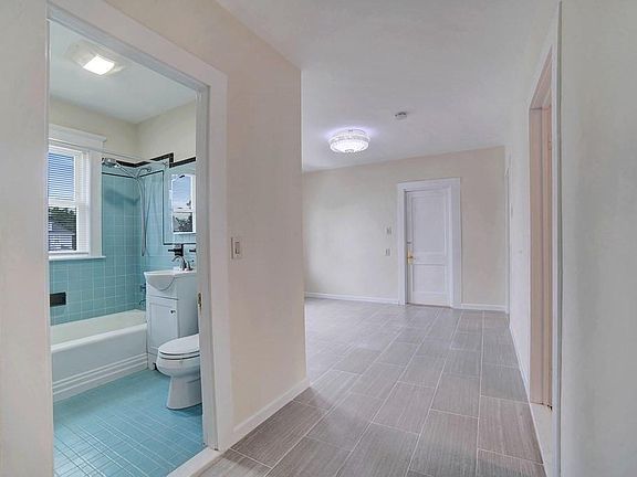 2nd image of 10 Bedford St #1A