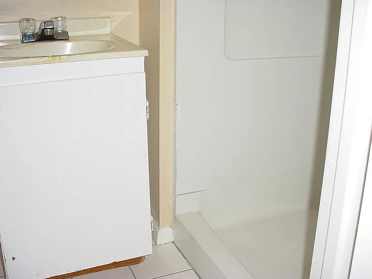 4514 Lunenburg Dr — Photo 17
