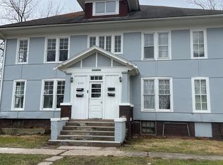 2113 Lafayette Ave APT 4, Mattoon, IL 61938