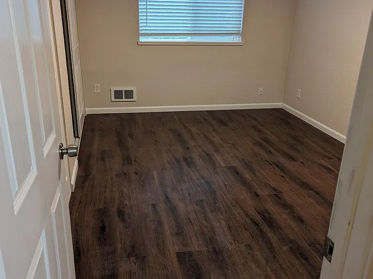 2700 SW Western Blvd — Photo 5