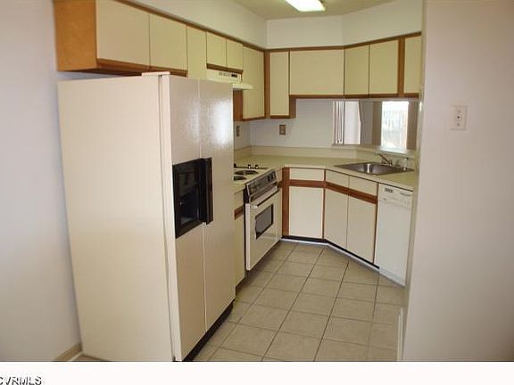 4th image of 7810 Fitzgerald Ct