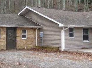 131 Carriage Dr, Fairview, NC 28730