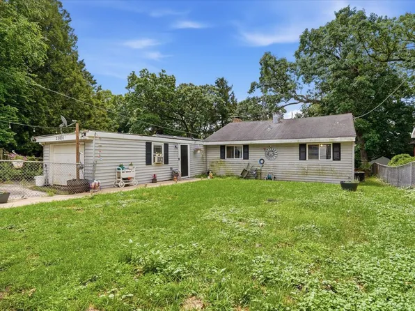 28616 W Benjamin Ave, Spring Grove, IL 60081