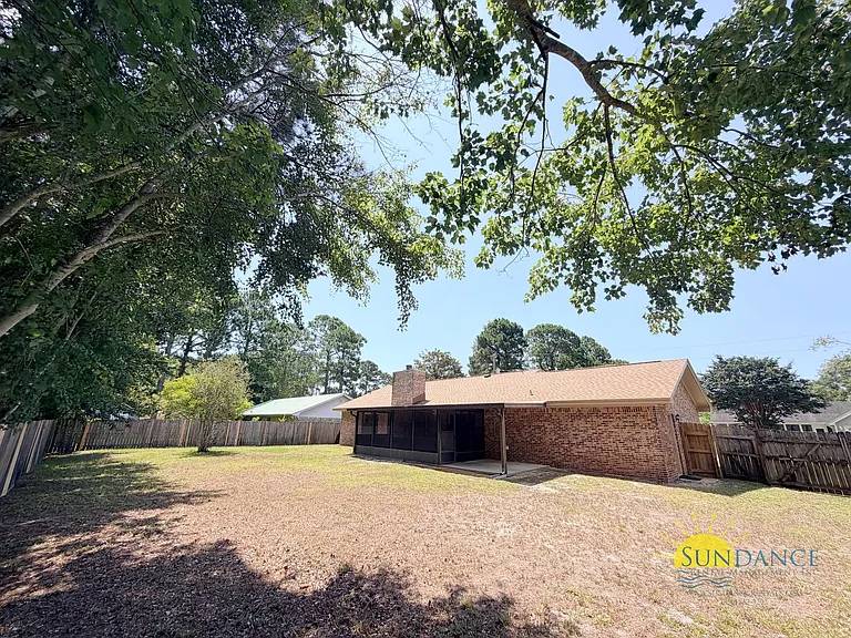 1055 Quail Hollow Dr — Photo 22
