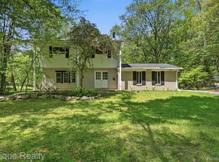 8315 Reese Rd, Clarkston, MI 48348