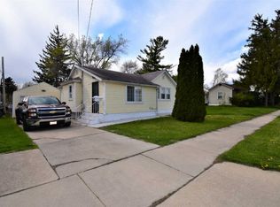 464 Wood St, Aurora, IL 60505