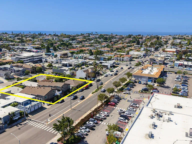 1140 Manhattan Beach Blvd #D — Photo 16