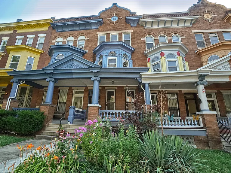 2809 N Calvert St — Photo 1
