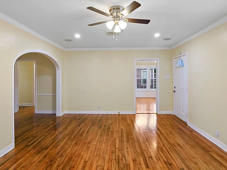 406 Southern St — Photo 10