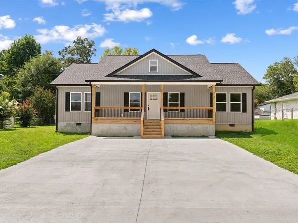 1737 Pleasant Grove Dr NE, Dalton, GA 30721