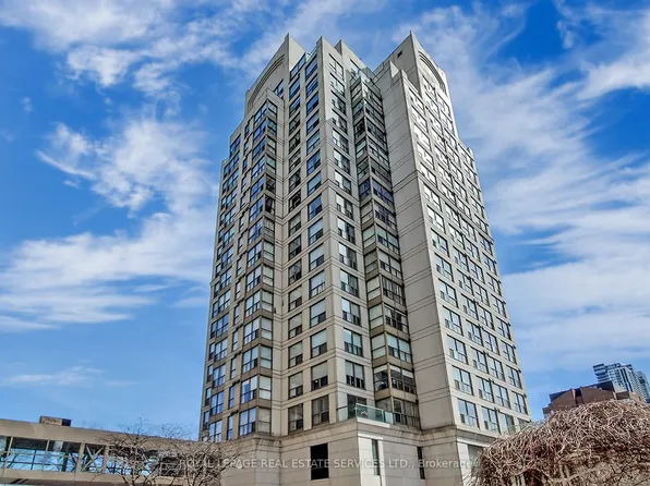 298 Jarvis St #1705, Toronto, ON M5B 2M4
