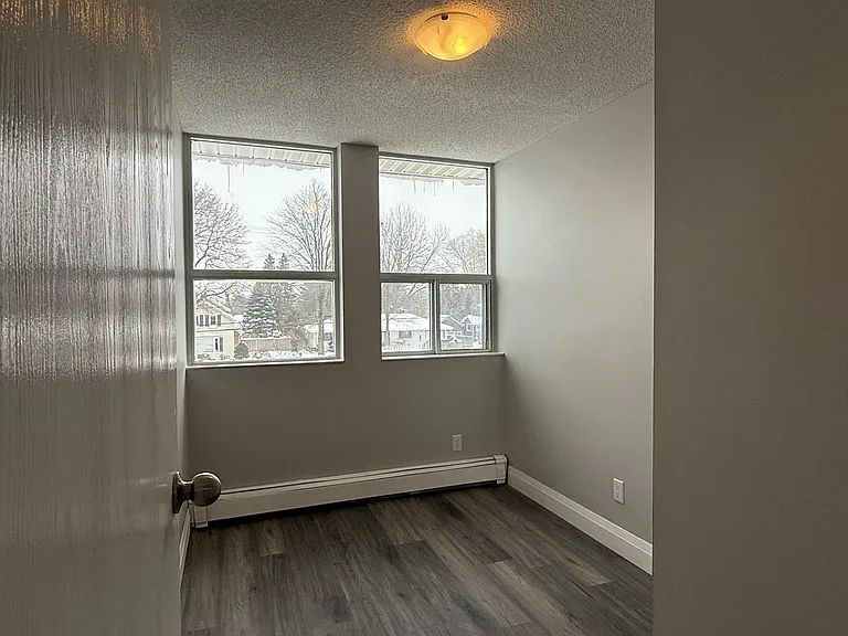 704 Canboro Rd — Photo 19