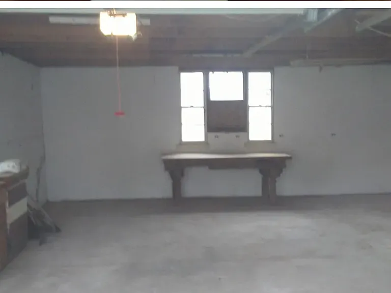 301 Wolf Ave — Photo 4