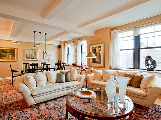 Sold by Sotheby's International Realty | media 18