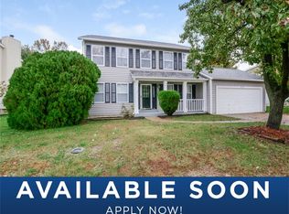 936 Keeneland Rd, Florissant, MO 63034