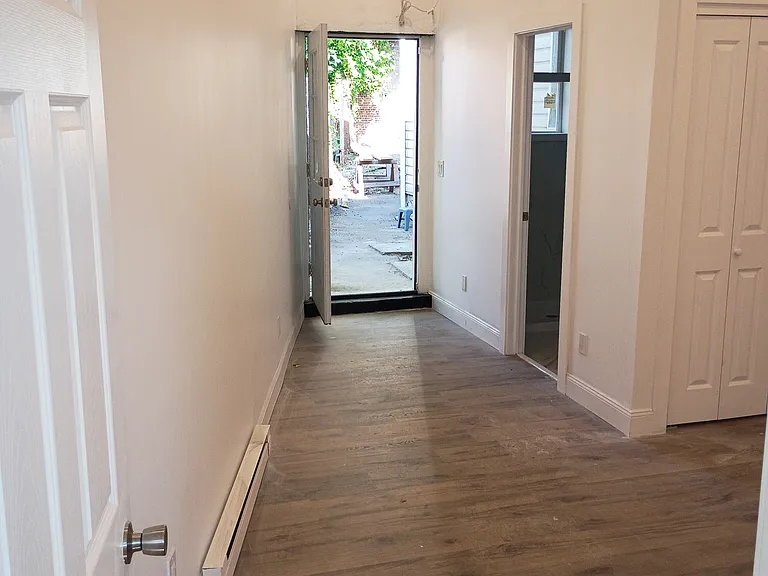216 S 13th Ave — Photo 12