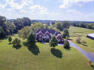 5863 Cemetery Rd, Bowling Green, KY 42103